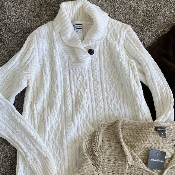 Sweaters - Picture 2 of 4